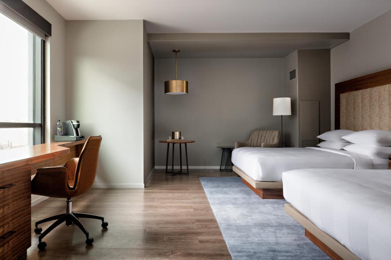 Double Queen Room,1347449483:JPEG
